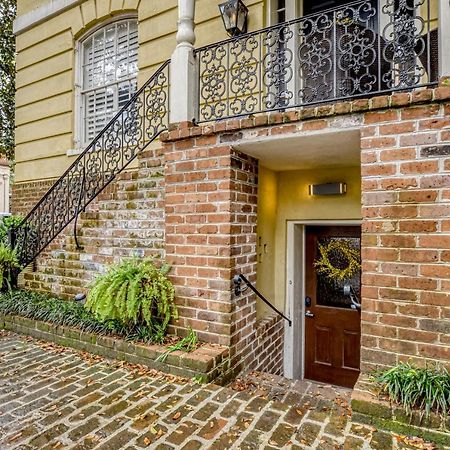 Villa Modern Garden On Jones Savannah Exterior foto